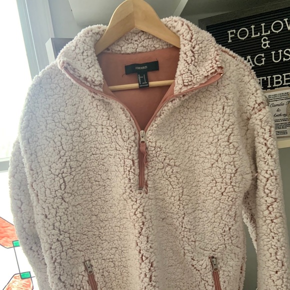 Forever 21 Sherpa Pullover - Picture 2 of 5